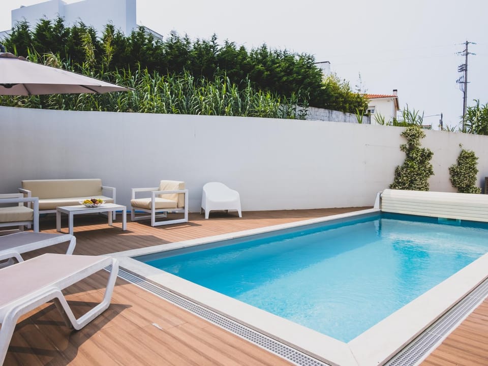 Lounge or bar, Pool view, Swimming pool, Open Air Bath, sunbed