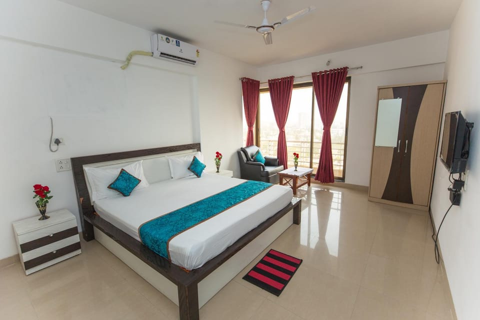 Aristo Serviced Apartment near Kokilaben Dhirubai Ambani Hospital for Family Only Apartment in Mumbai