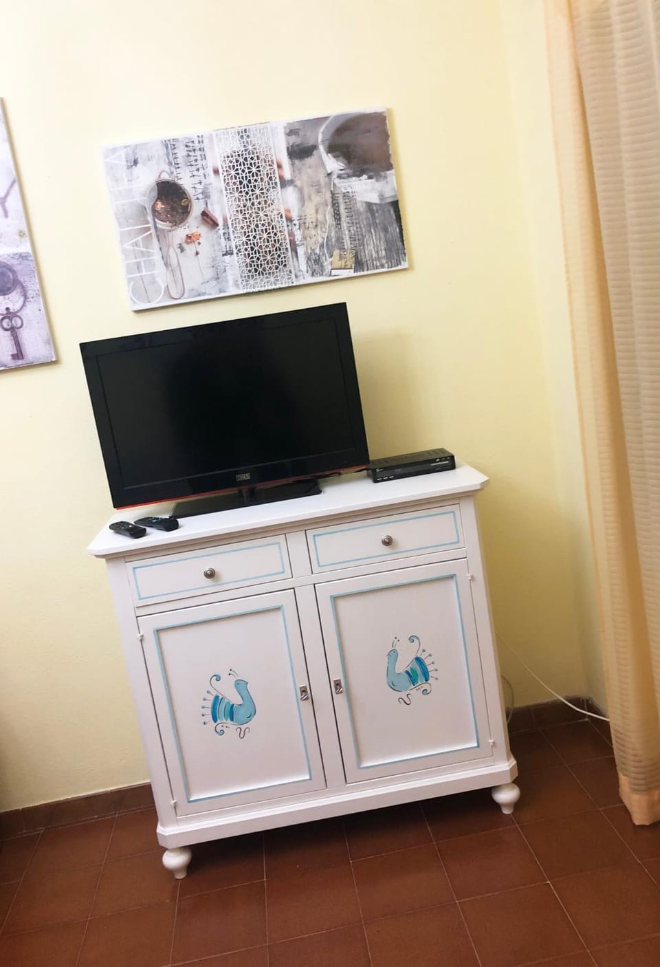 Communal lounge/ TV room