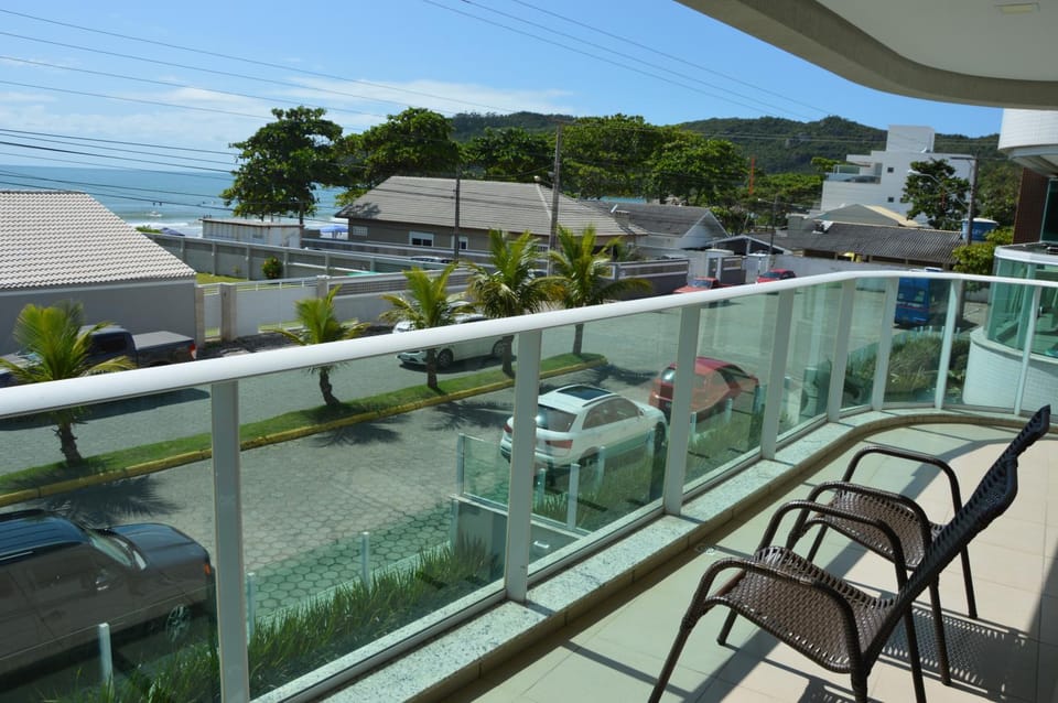 Belíssimo apto 2 suítes com vista para o mar Apartment in Bombinhas