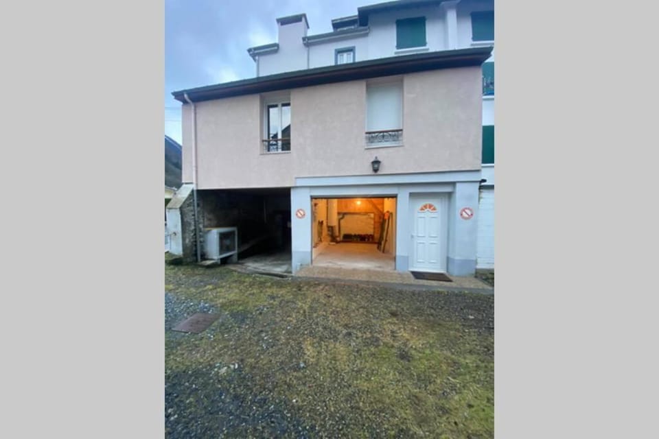 Appartement rénové 4pers tout confort & garage Apartment in Cauterets