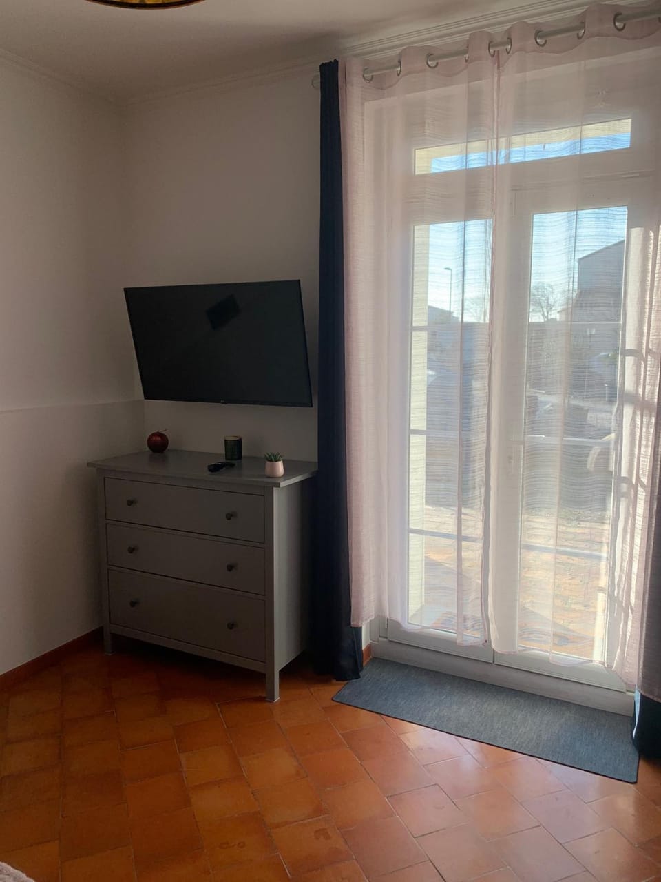 Chambre 1 jardin Bed and Breakfast in Gignac
