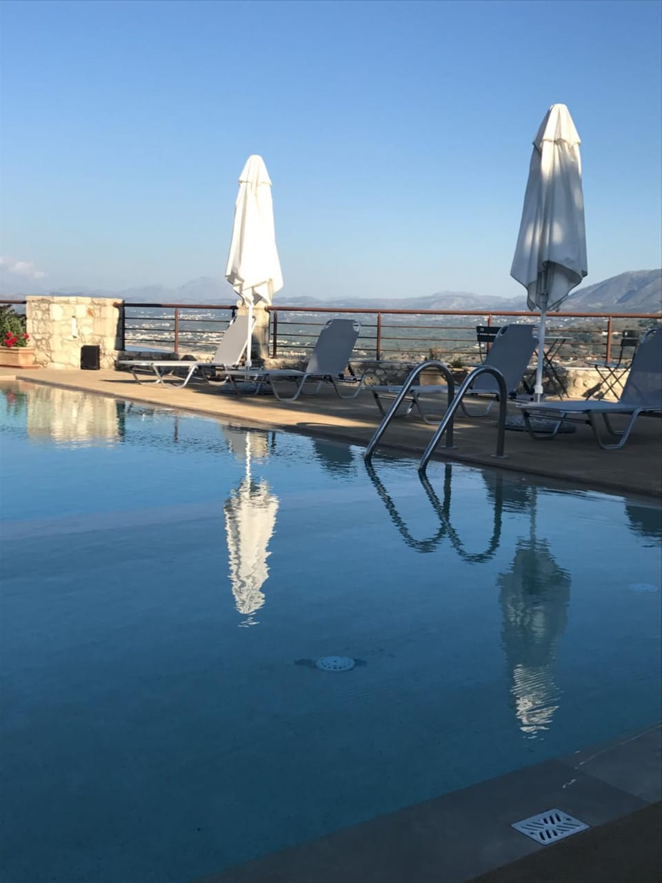 Swimming pool, Swimming pool