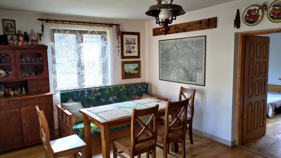 Dom w Uhryniu House in Lesser Poland Voivodeship