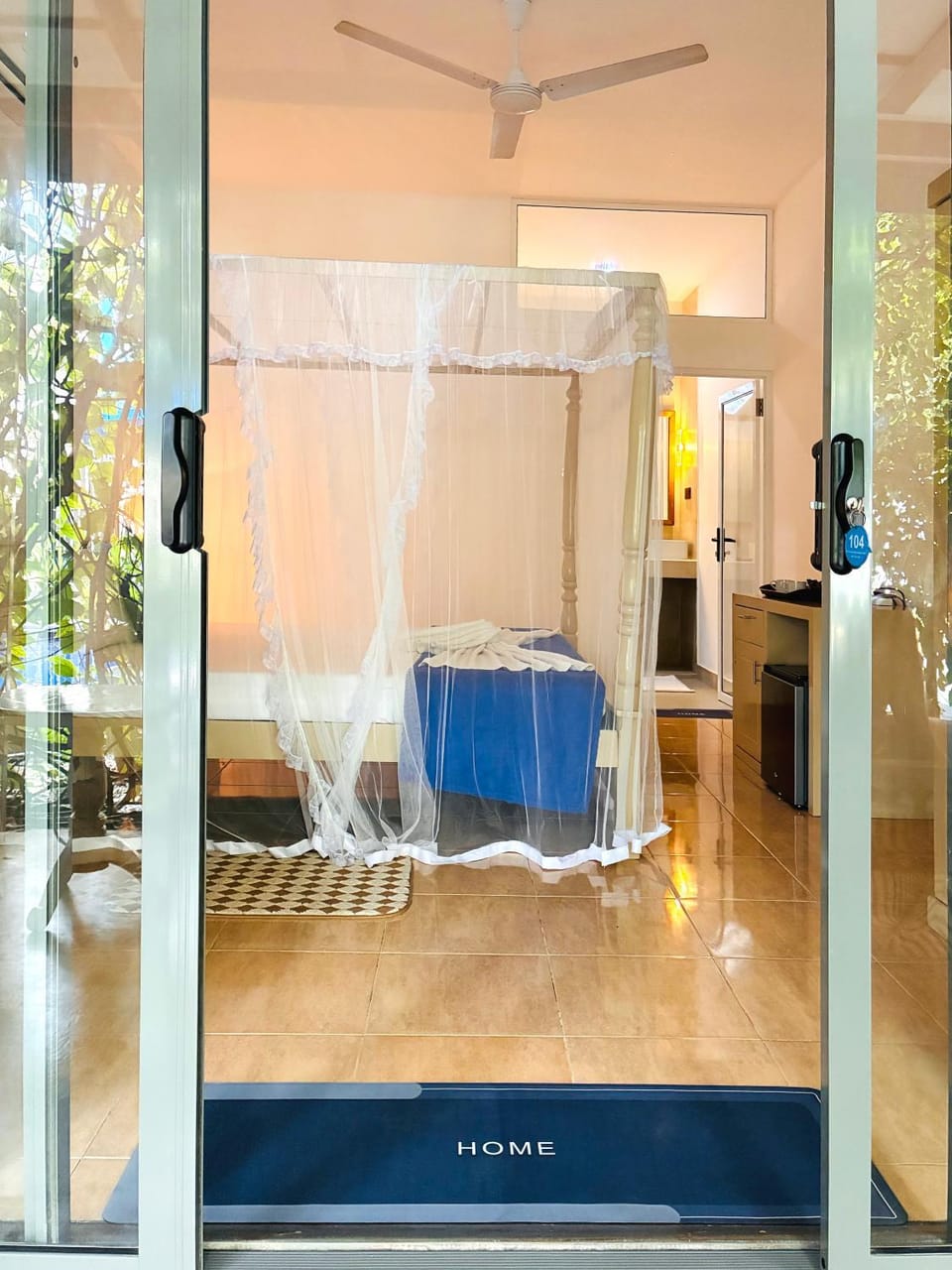 Bedroom, Swimming pool