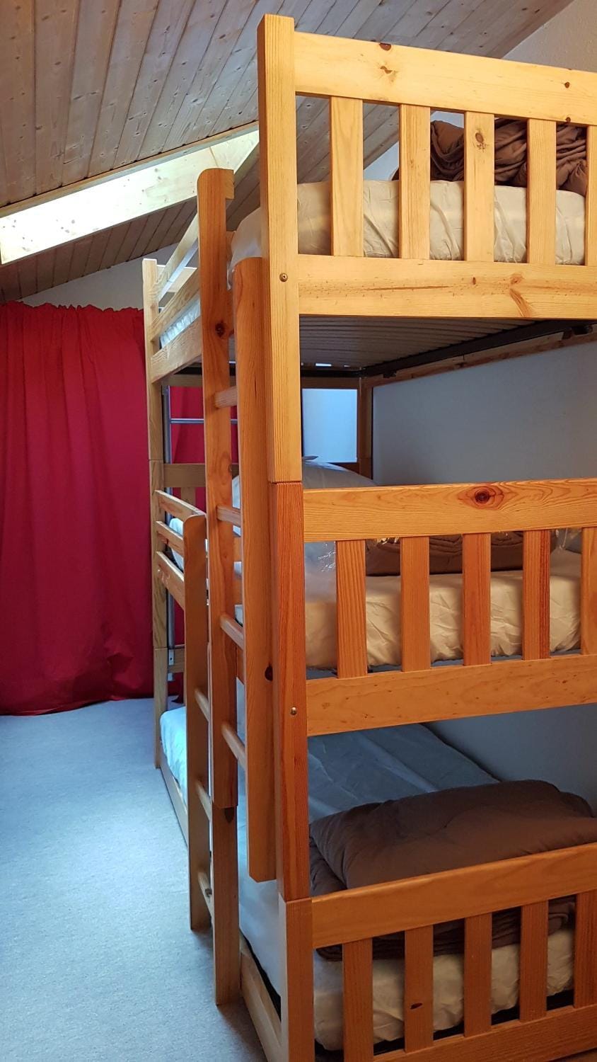bunk bed