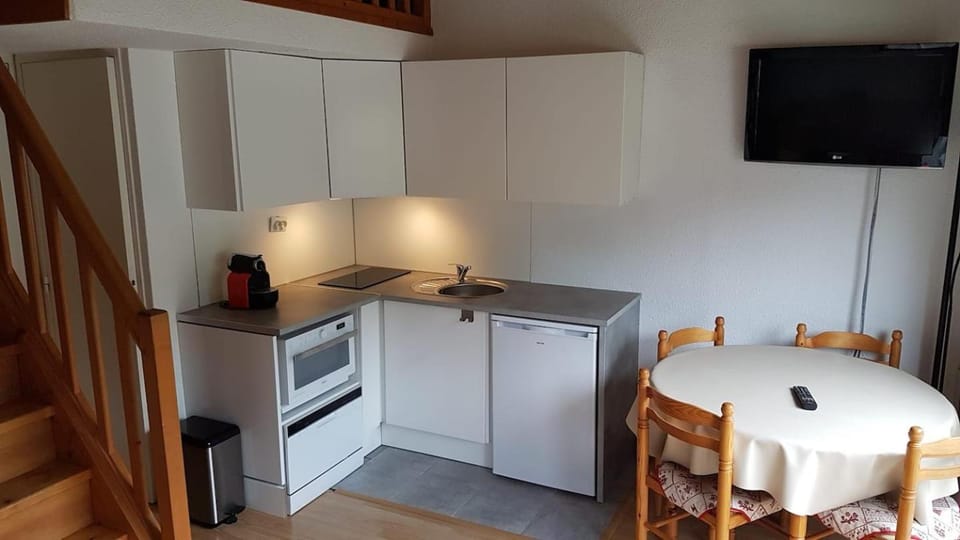 TV and multimedia, Kitchen or kitchenette, Dining area