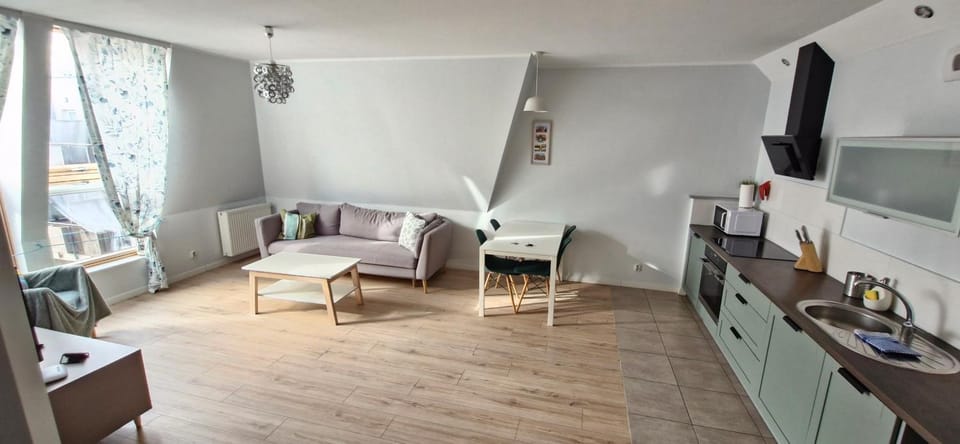 Kitchen or kitchenette, Living room, Seating area