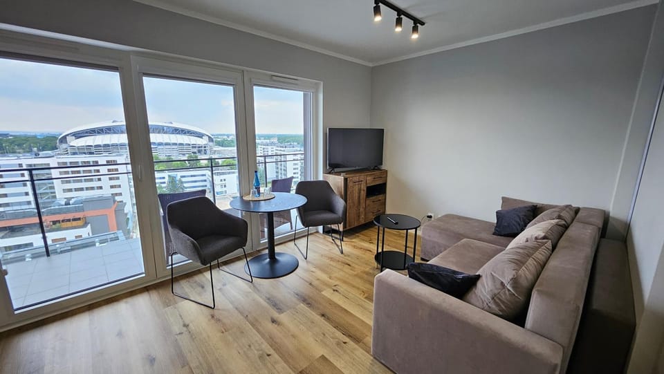TV and multimedia, Balcony/Terrace, Living room, Seating area, Evening entertainment