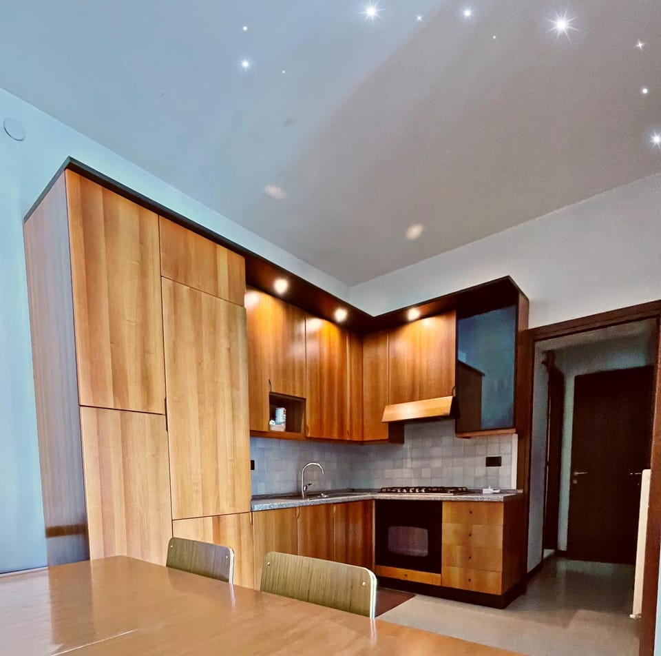 Kitchen or kitchenette, oven, stove