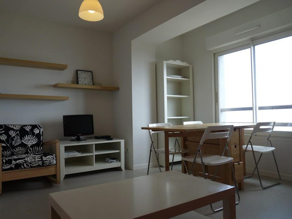 Appartement cosy 4 pers avec accès pistes, lave-vaisselle, lave-linge, casier à skis, parking gratuit - FR-1-602-5 Apartment in Navarre