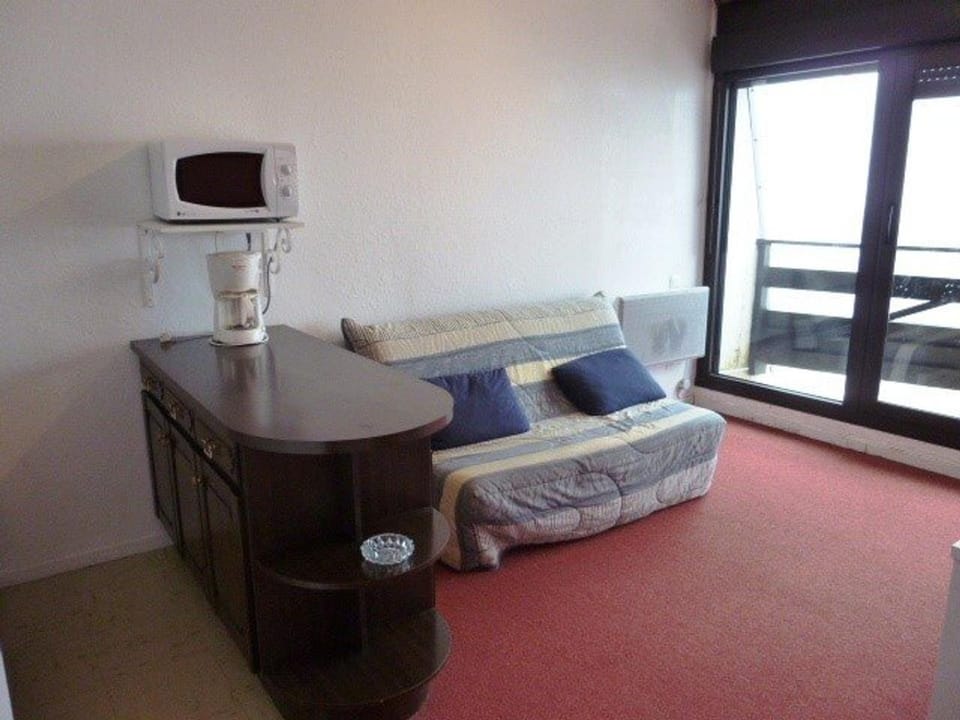 Studio 6 pers au pied des pistes avec balcon, casier à skis et parking gratuit - FR-1-602-27 Apartment in Navarre