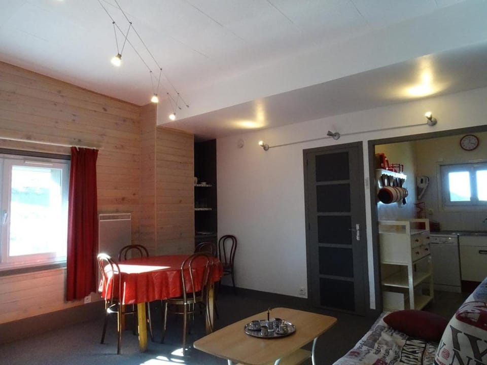 Charmant Appartement 3 Pièces à Arette - 2 Chambres, Casiers à Skis, Parkings Gratuits - FR-1-602-26 Apartment in Navarre