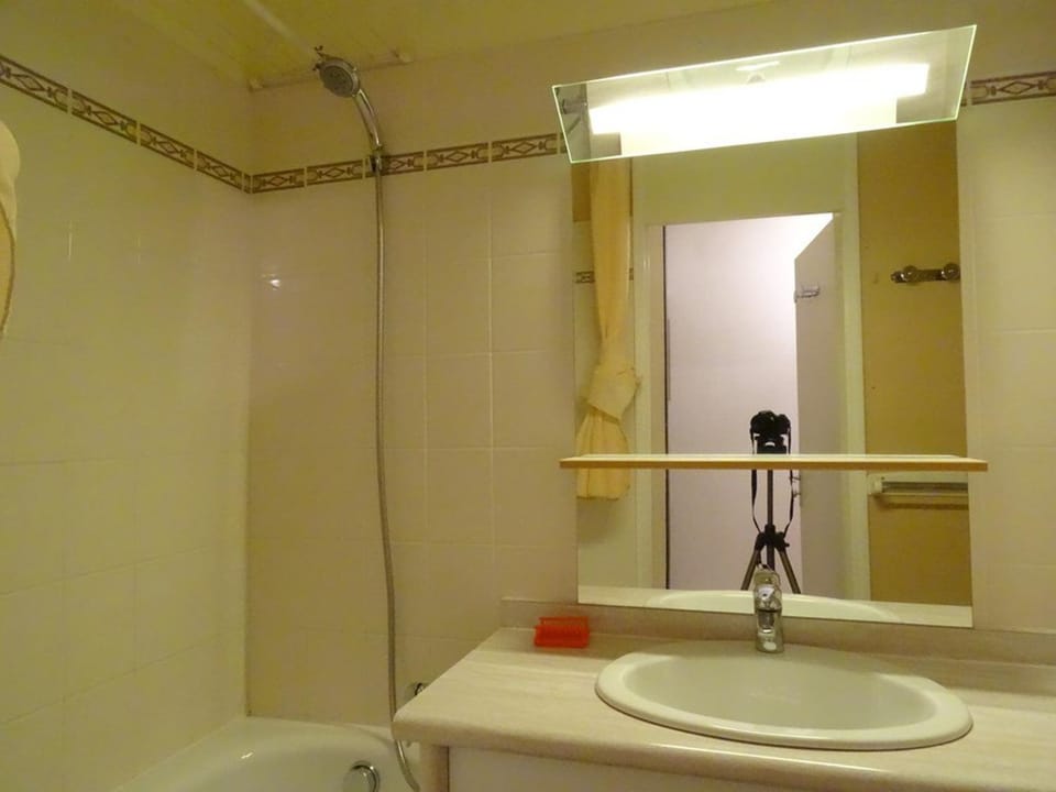 Studio pour 4 pers. à proximité des pistes avec balcon et parking - FR-1-602-55 Apartment in Navarre