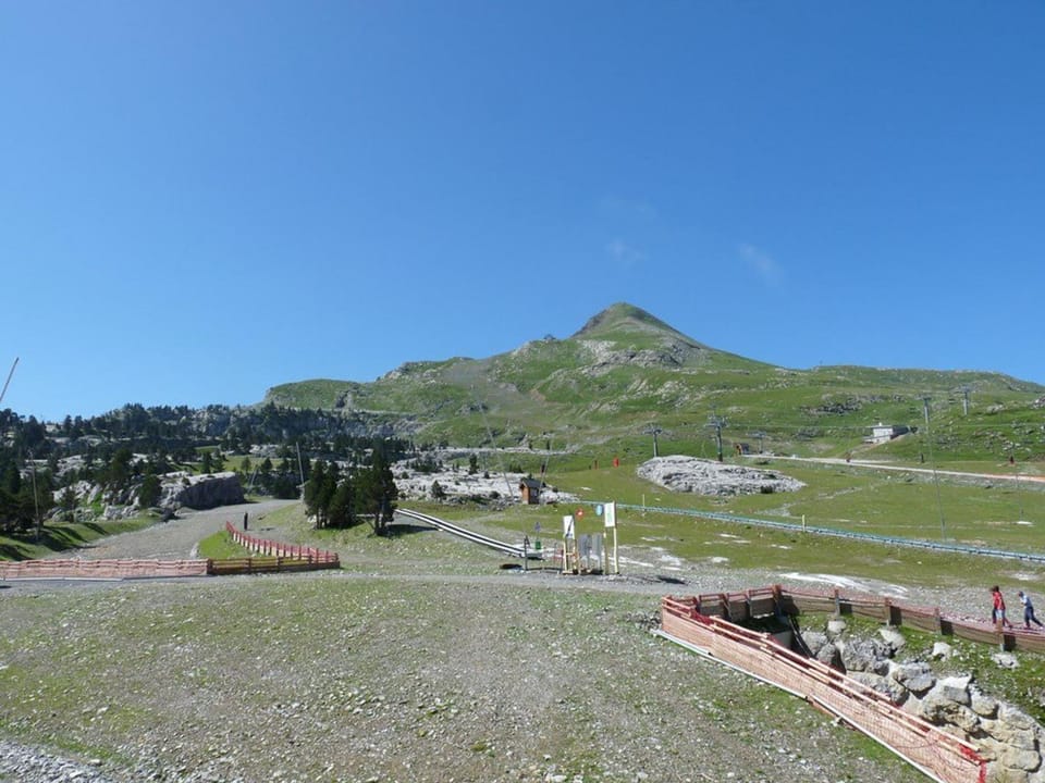 Studio confortable 4 pers avec accès direct aux pistes - FR-1-602-69 Apartment in Navarre