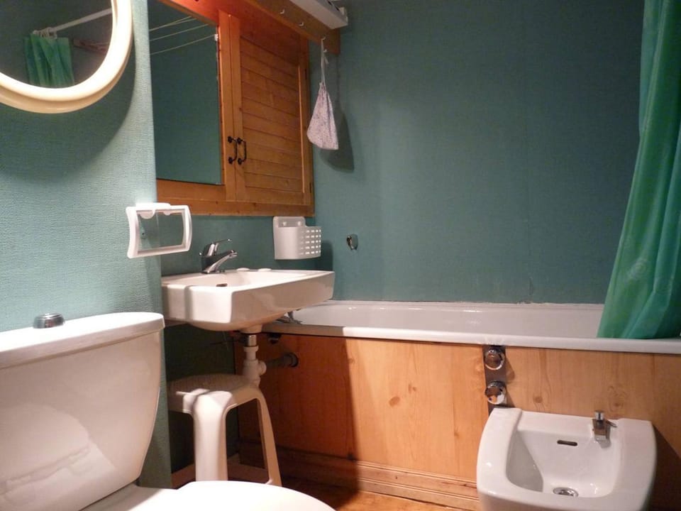 Studio confortable pour 4 pers, accès direct galerie et pistes, ascenseur - FR-1-602-75 Apartment in Navarre