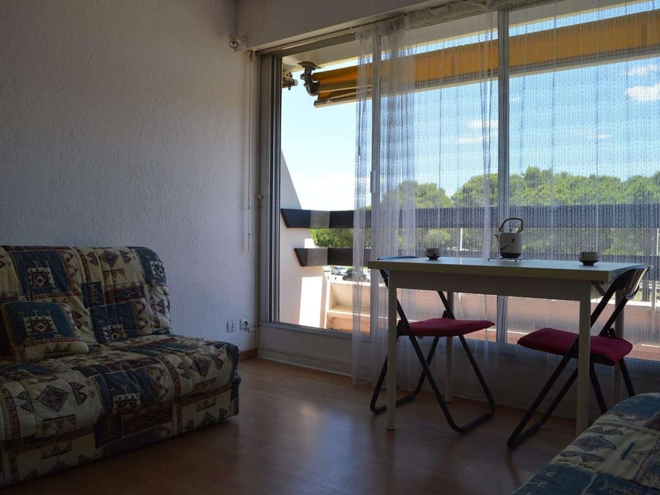 Studio cabine 4 pers. avec balcon, piscine, parking, accès direct plage - Grau-du-Roi - FR-1-250-157 Cabin in Le Grau-du-Roi