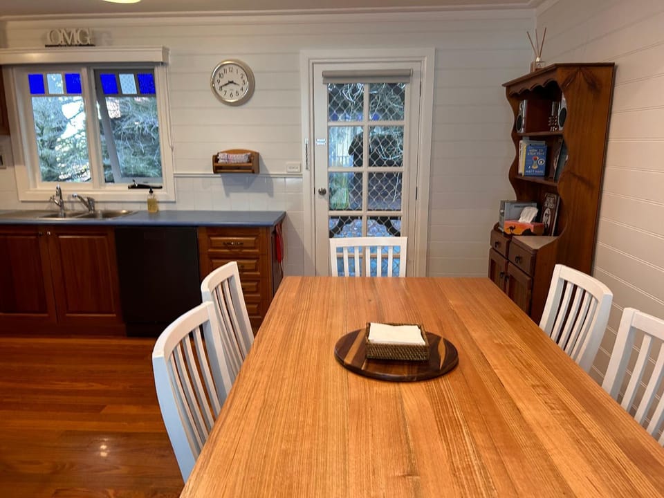 Dunes - Elegant Beach Villa with huge heated swim spa Villa in Port Fairy