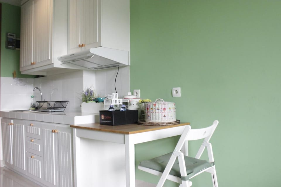 Stylish and Comfortable Studio at Beverly Dago Apartment By Travelio Apartment in Bandung