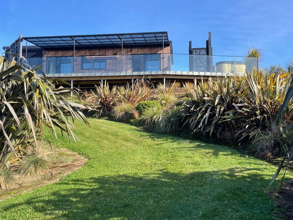 Mangorei Heights - New Plymouth Bed and Breakfast in Taranaki, New Zealand