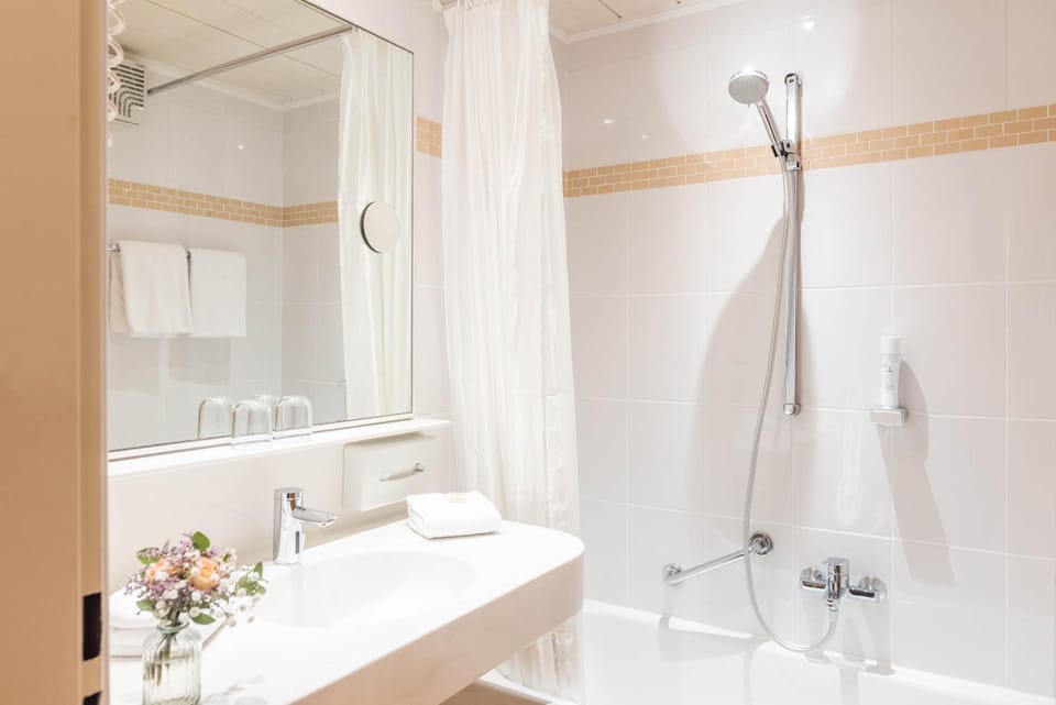 Bathroom, Bath