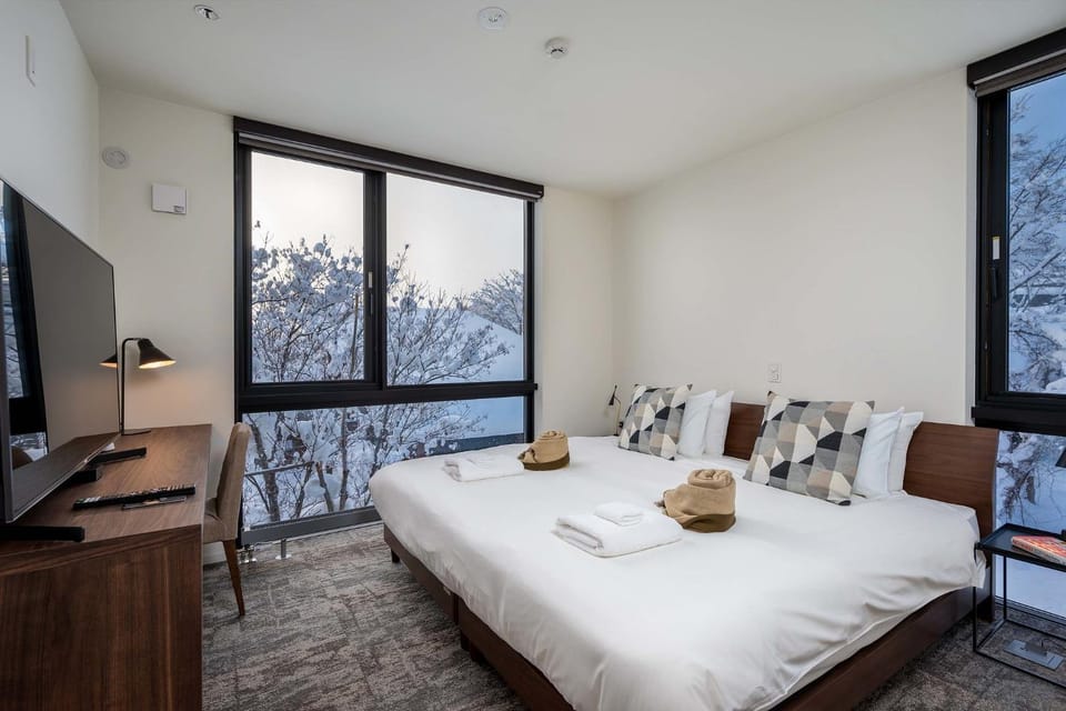 Bed, TV and multimedia