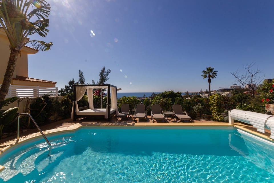 Sea view, Swimming pool
