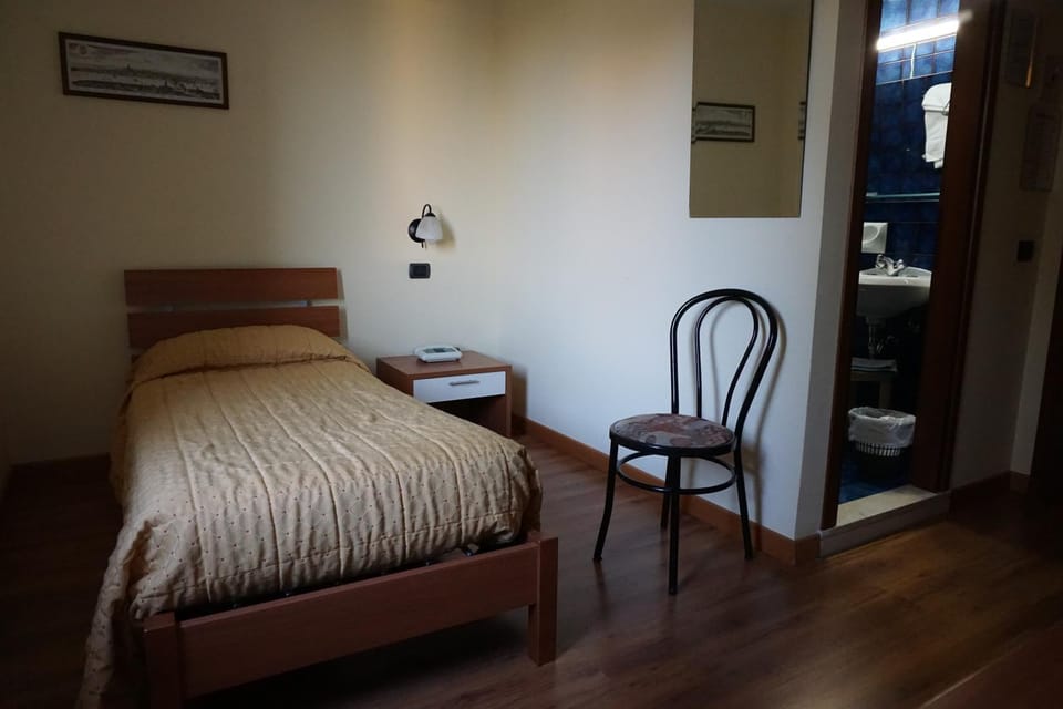 Toilet, Bedroom