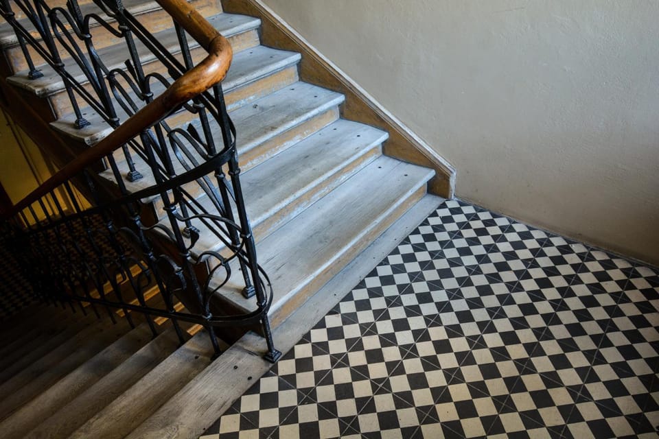Property building, Decorative detail