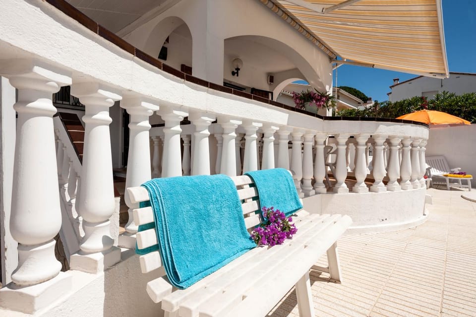 Solarium, Pool view, Swimming pool