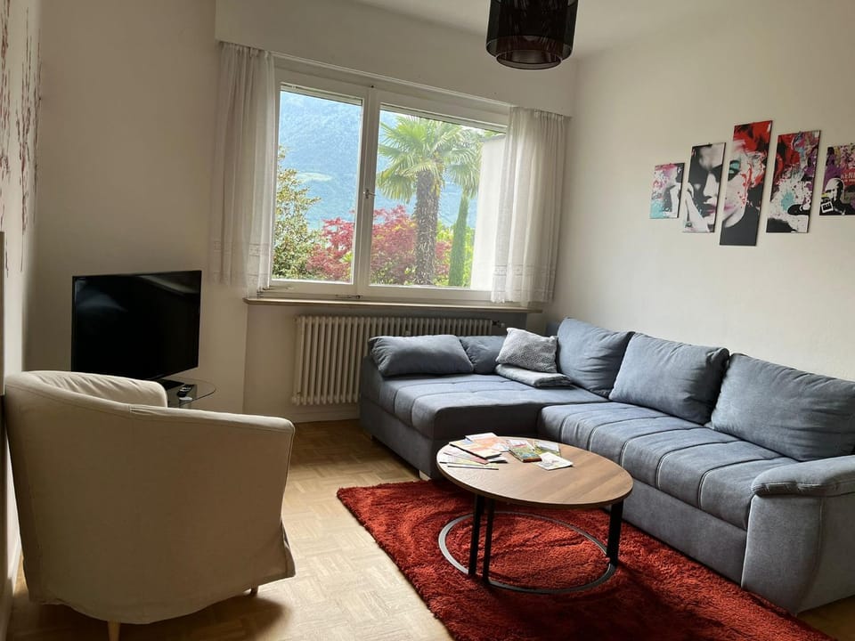 Naif-Home Apartment in Merano