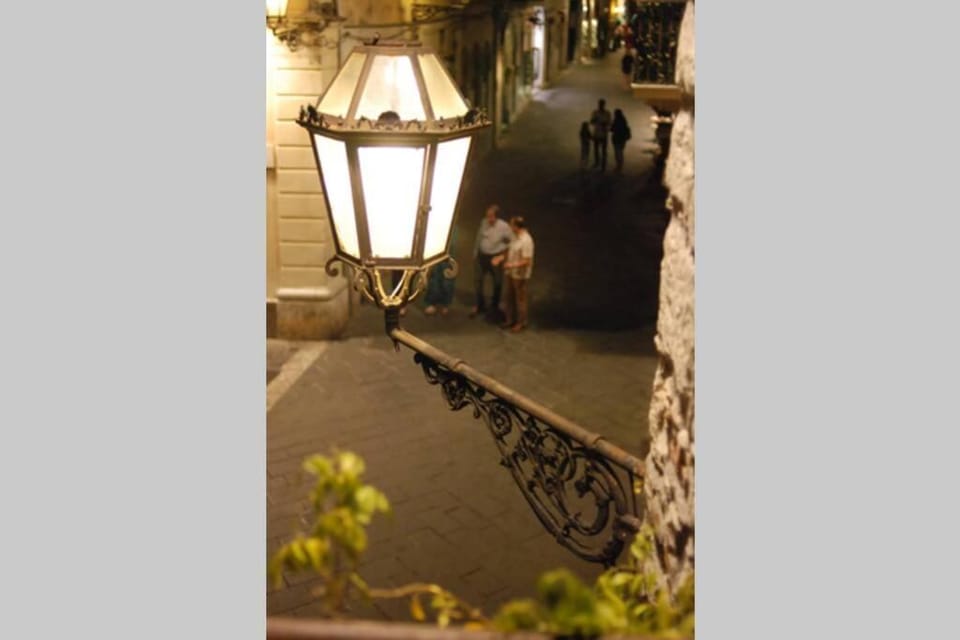 Casa Girolamo in Piazza Duomo Apartment in Taormina