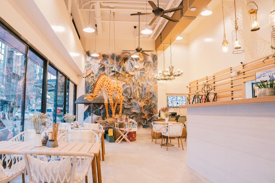 Property building, Communal lounge/ TV room, Lobby or reception, Other, Decorative detail