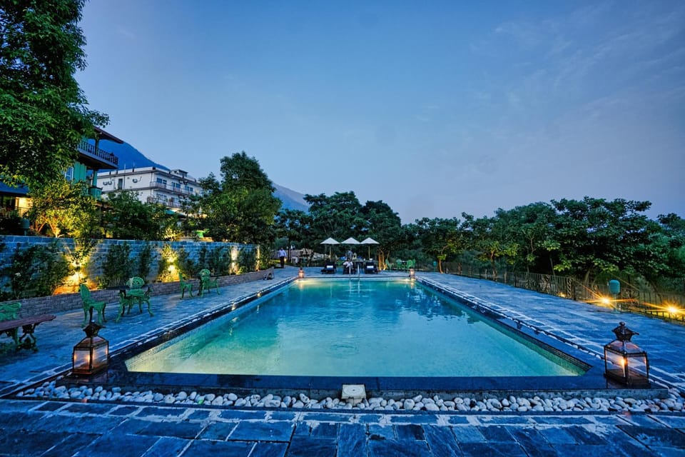 Swimming pool