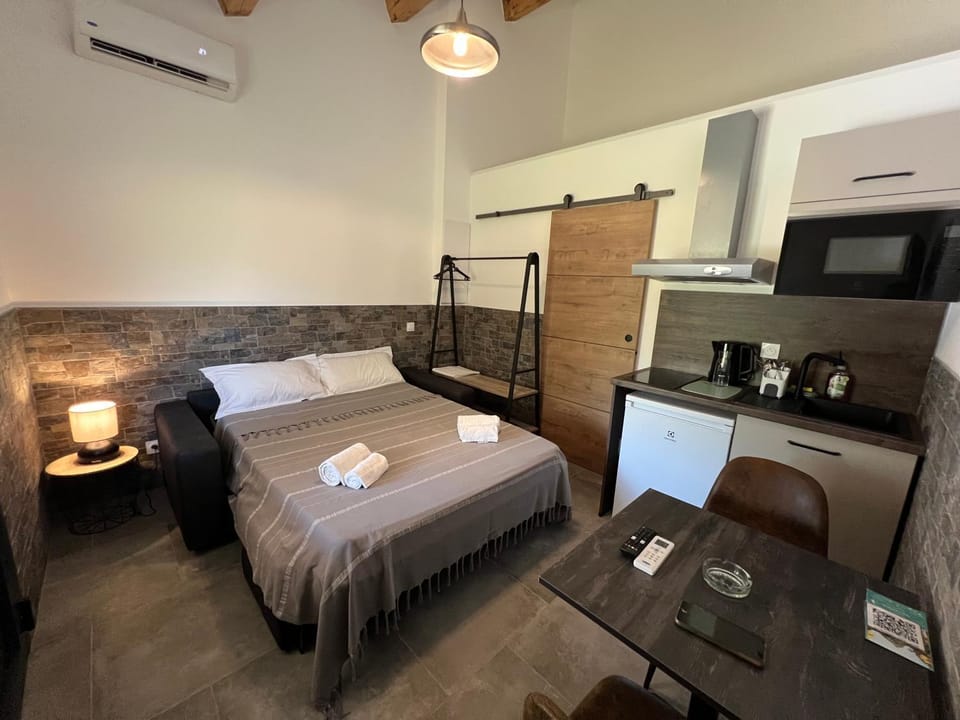 Kitchen or kitchenette, Living room, Photo of the whole room, Bedroom