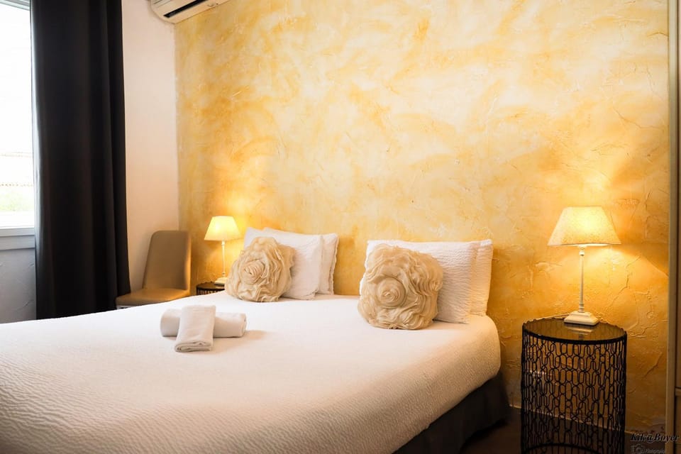 Hôtel Restaurant La Plage Hotel in Arles