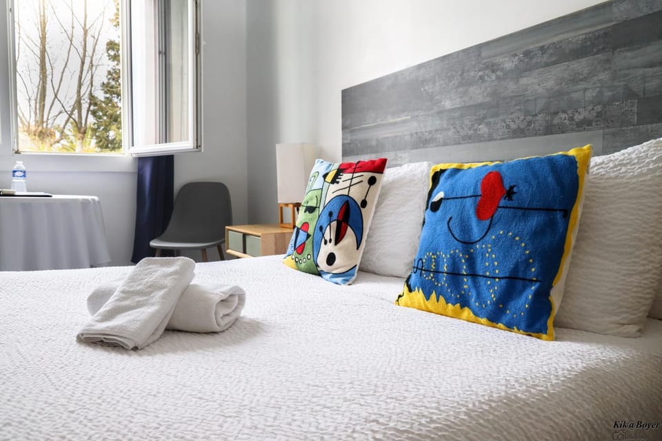 Hôtel Restaurant La Plage Hotel in Arles