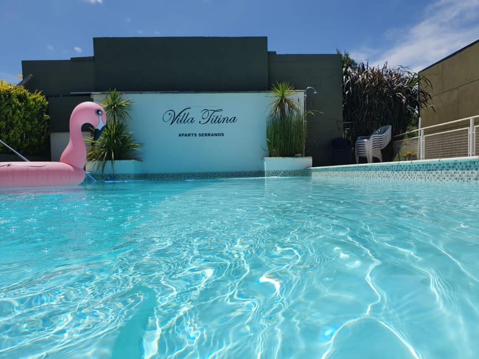 Swimming pool, Swimming pool