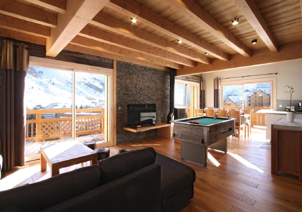 TV and multimedia, Balcony/Terrace, Living room, Dining area