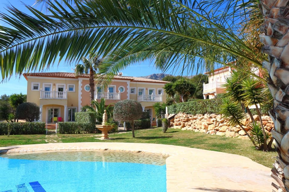Garden, Swimming pool
