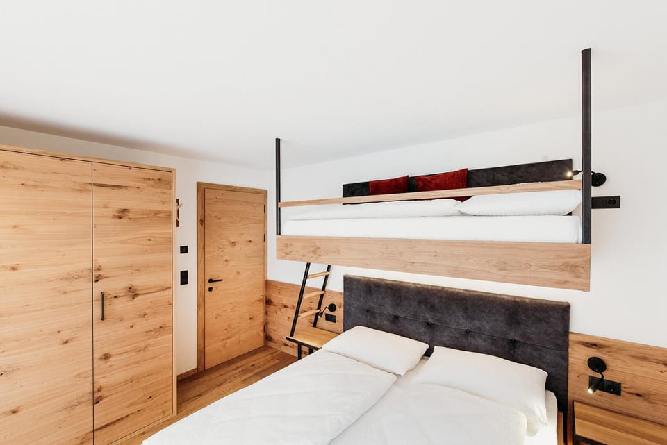 Bed, Bedroom, bunk bed