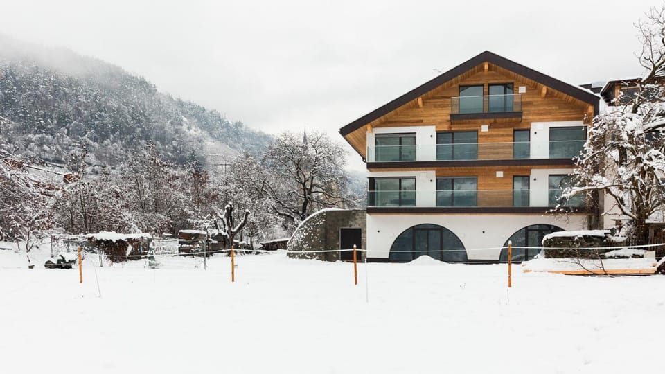 Property building, Winter