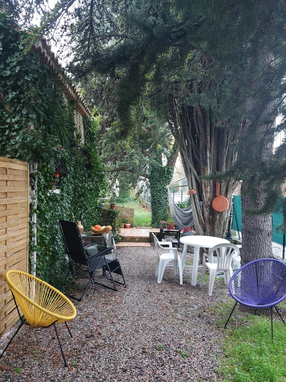 La Campagne de Lili - Chambre et Cuisine sur Terrasse privée Bed and Breakfast in Provence-Alpes-Côte d'Azur