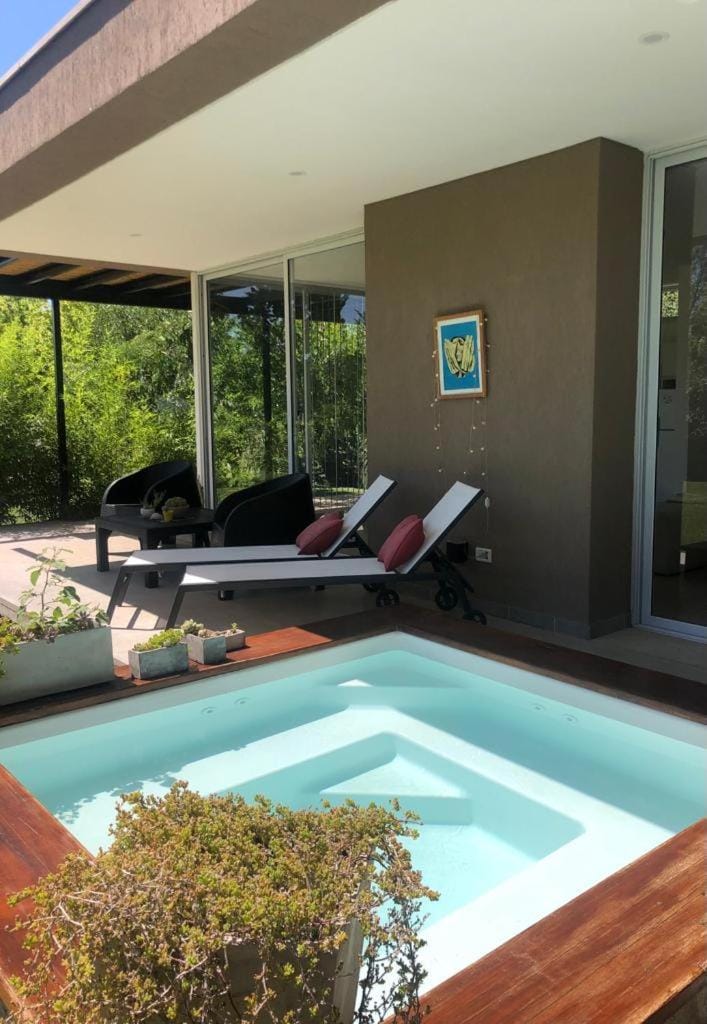 Casa en Vistalba para dos personas con yacuzzi de temporada en la terraza Apartment in Mendoza Province Province