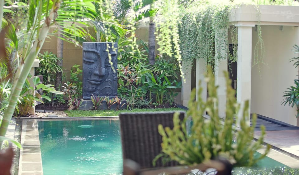 Property building, Garden view, Swimming pool