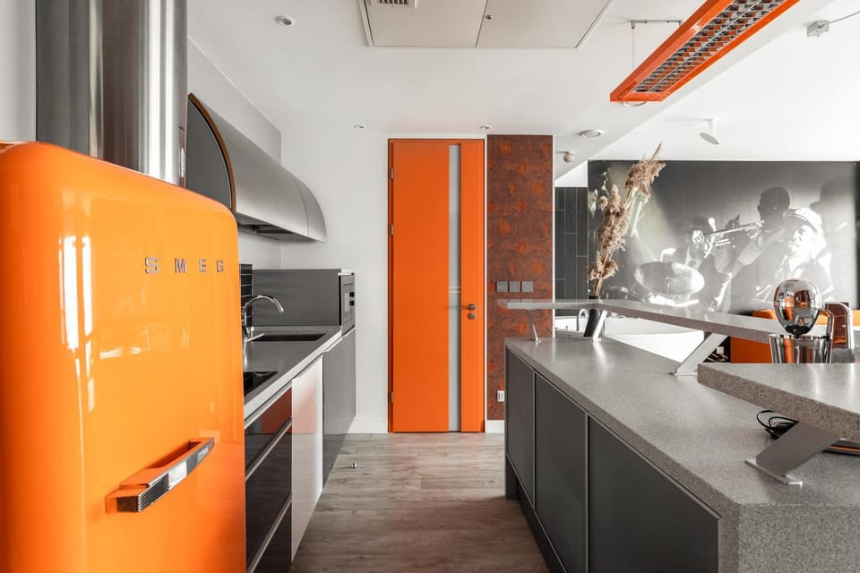 Kitchen or kitchenette