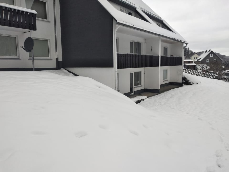 Property building, Winter