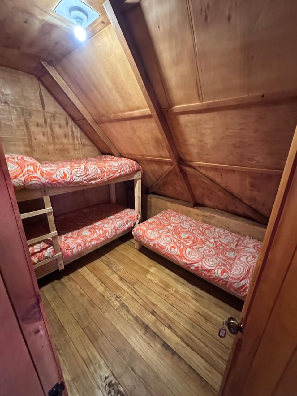 W i M, Hostel & Camping Chalet in Pichincha