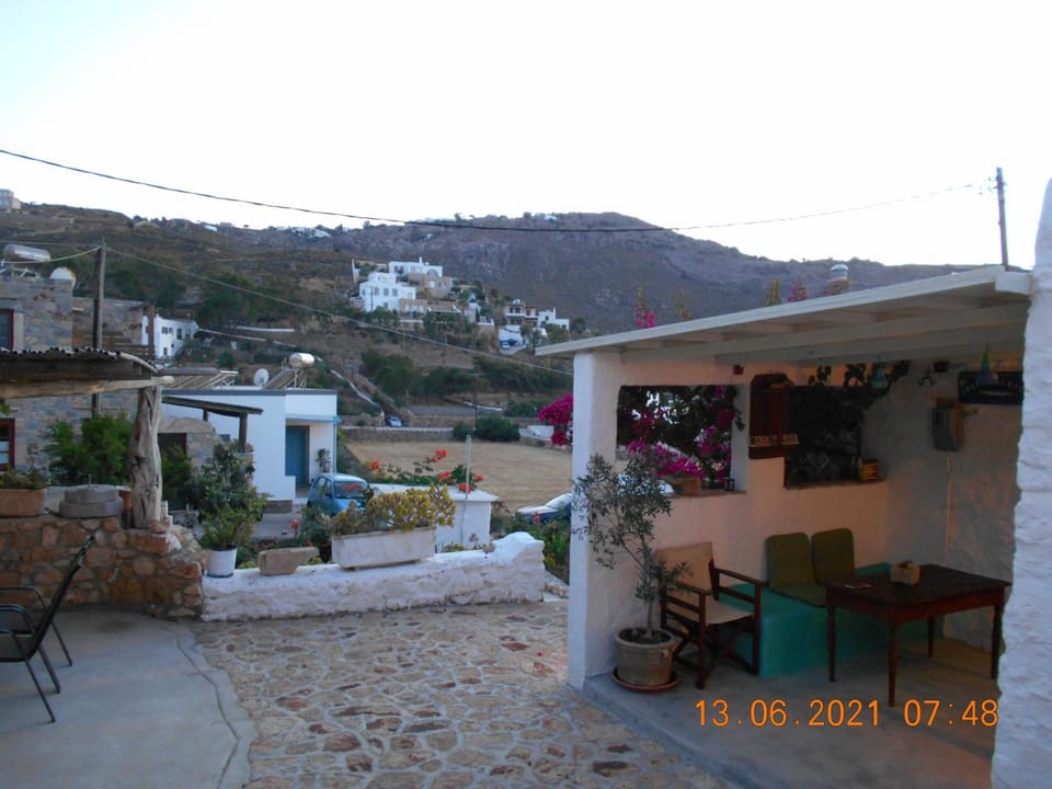 eco house House in Decentralized Administration of the Aegean