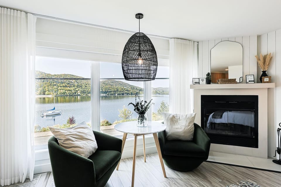 Seating area, Lake view, Mountain view, flat iron
